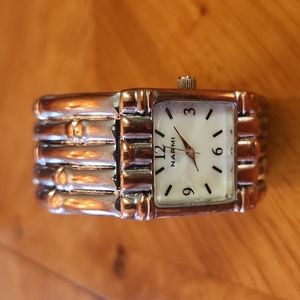 Narmi Women's Stainless Steel Back, Silver/Gold Bracelet Watch, GUC